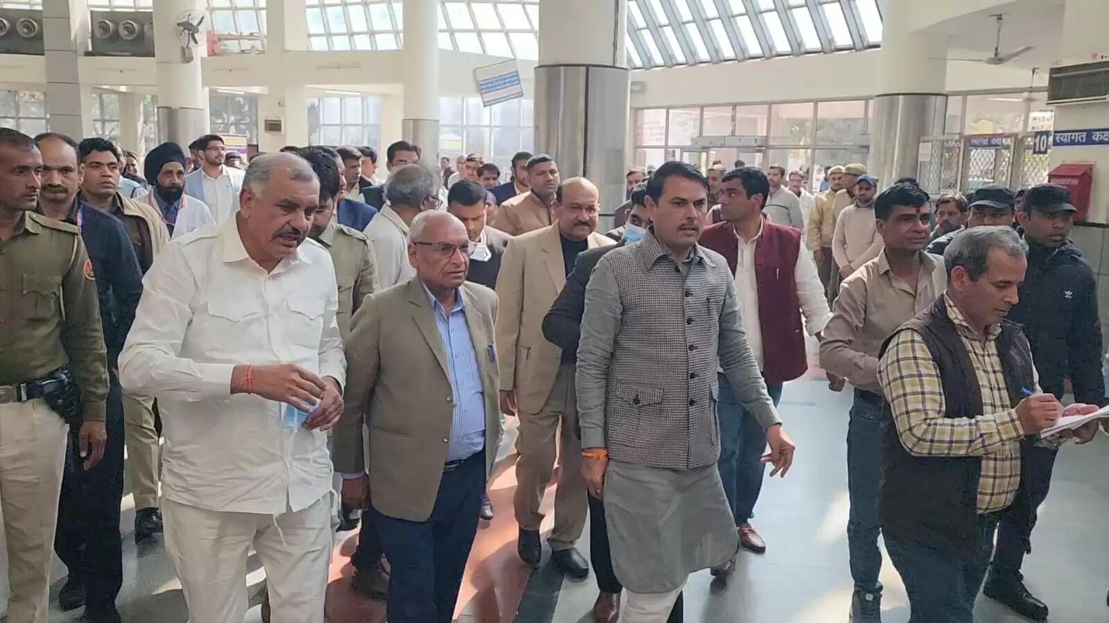 रोहतक: हरियाणा विधानसभा कमेटी ने पीजीआईएमएस का किया निरीक्षण, स्वास्थ्य सेवाओं का लिया जायजा