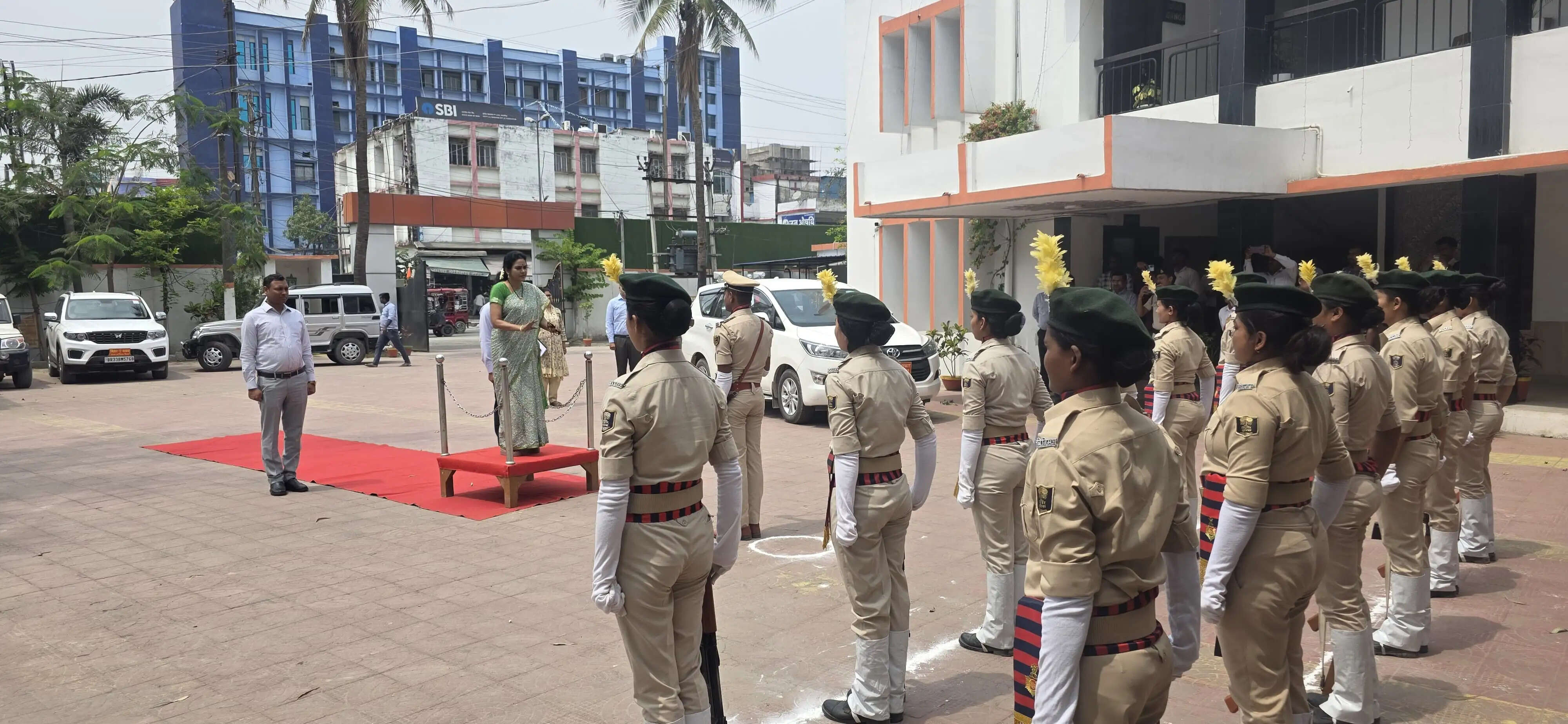 सेवाओं एवं विकास योजनाओं की उच्चस्तरीय समीक्षा