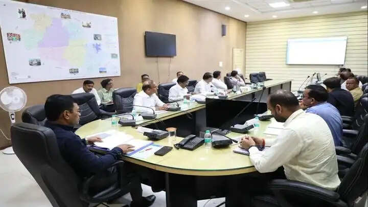 इंदौरः शासकीय स्वशासी अष्टांग आयुर्वेद महाविद्यालय में शुकूर होंगे तीन विषयों में पीजी पाठ्यक्रम
