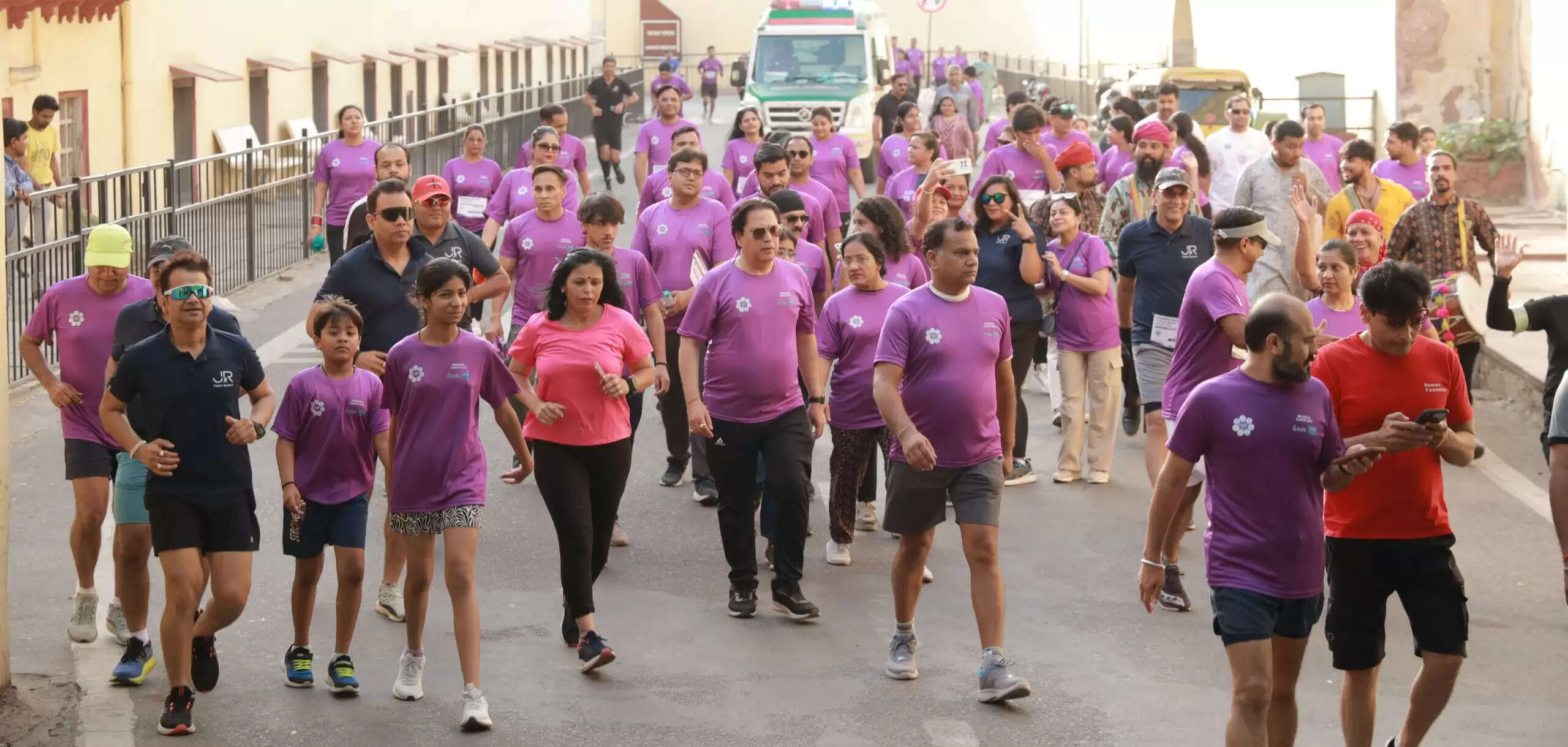 एब्डोमिनल कैंसर डे: मल्टीसिटी अवेयरनेस वॉकथॉन का आयोजन