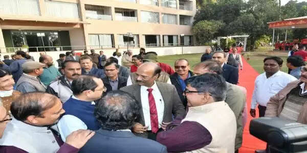 पुलिस महानिदेशक&nbsp;कैलाश मकवाणा ने पत्रकारों से की आत्‍मीय भेंट