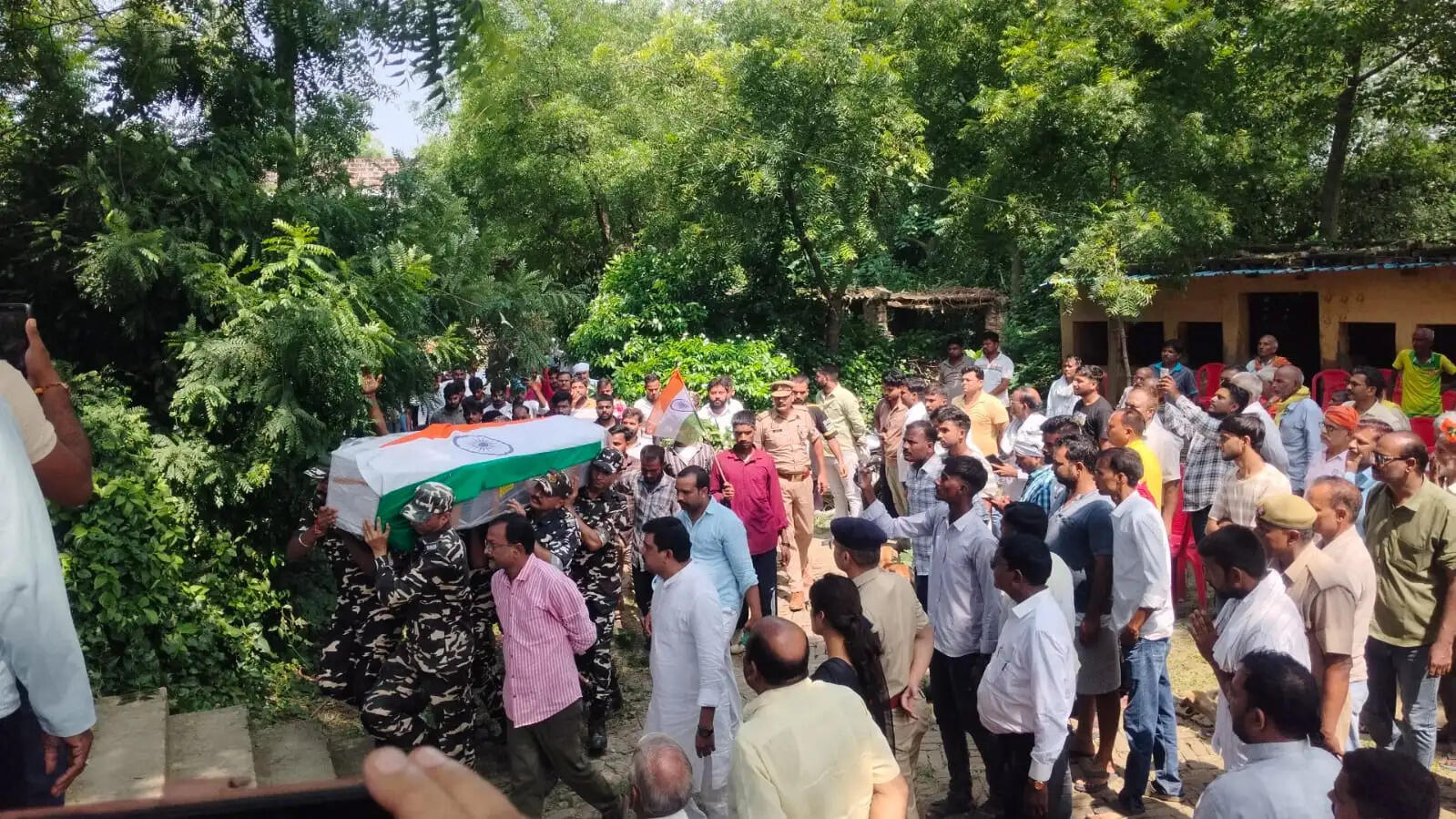 रायपुर में एसएसबी के सूबेदार की मौत, सैनिक सम्मान के साथ अंतिम संस्कार