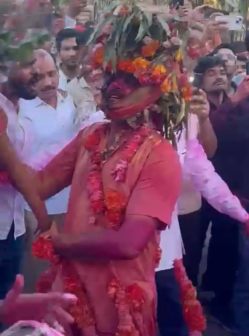 रावजी की गेर ने मचाई धूम, जनसमूह उमड़ा