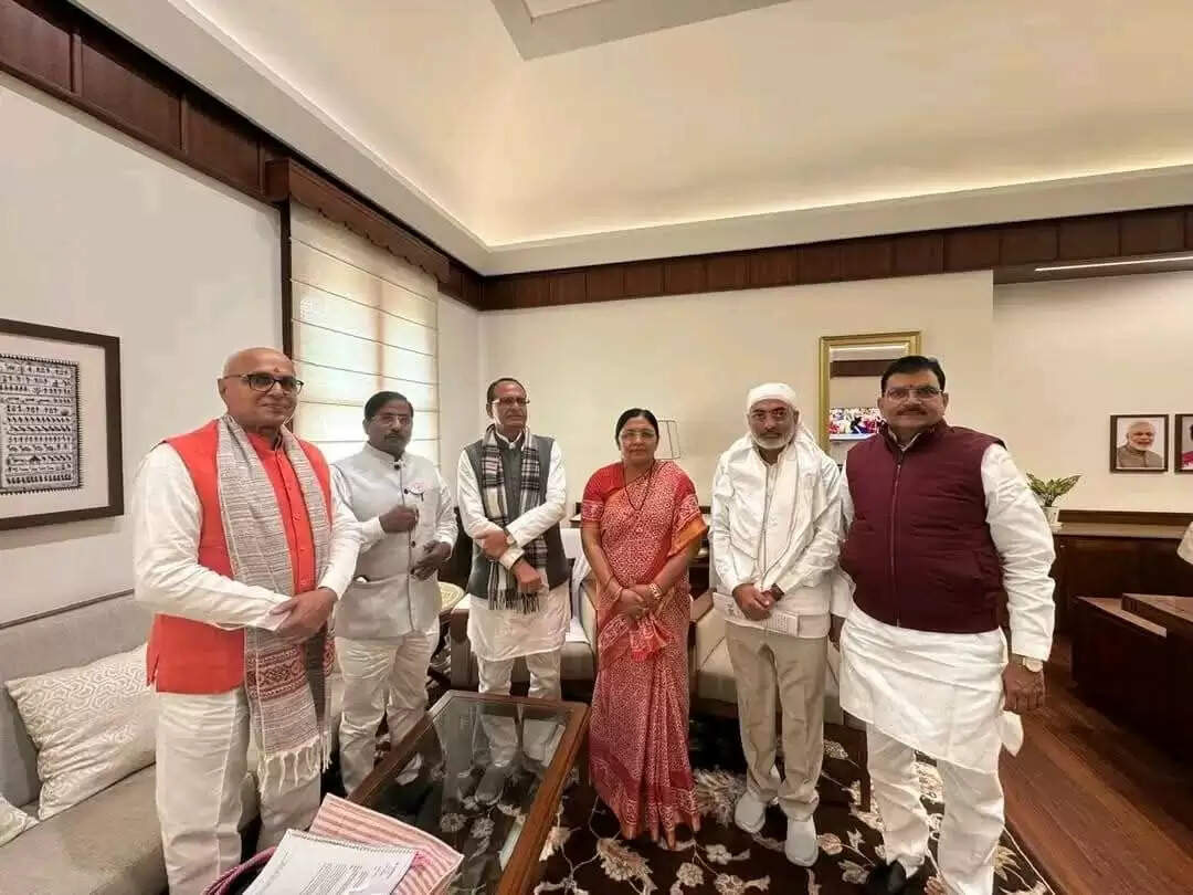 घापः केंद्रीय कृषि मंत्री से किसानों की क्षेत्रीय समस्याओं के समाधान के लिए प्रतिनिधि मंडल ने किया संवाद