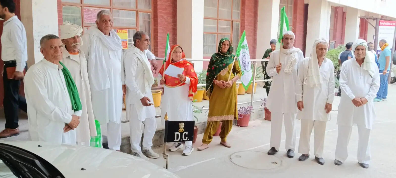 जींद : भारतीय किसान यूनियन कार्यकर्ताओं ने किया प्रदर्शन