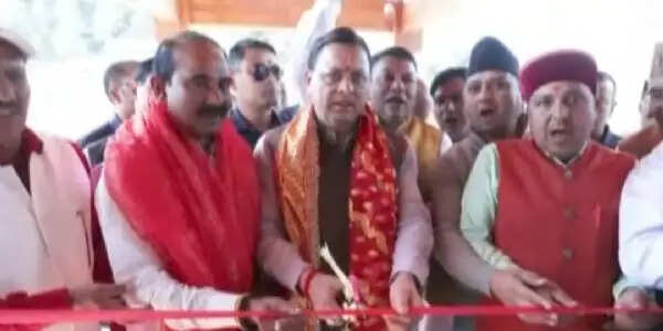 धामी ने चंपावत में विकास परियोजनाओं का किया लोकार्पण और शिलान्यास