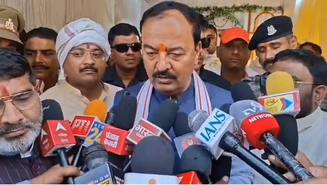 नियम-कानून से नहीं चल रहा विपक्ष, संवैधानिक संस्थाओं पर सवाल उठाना गलत : केशव मौर्य