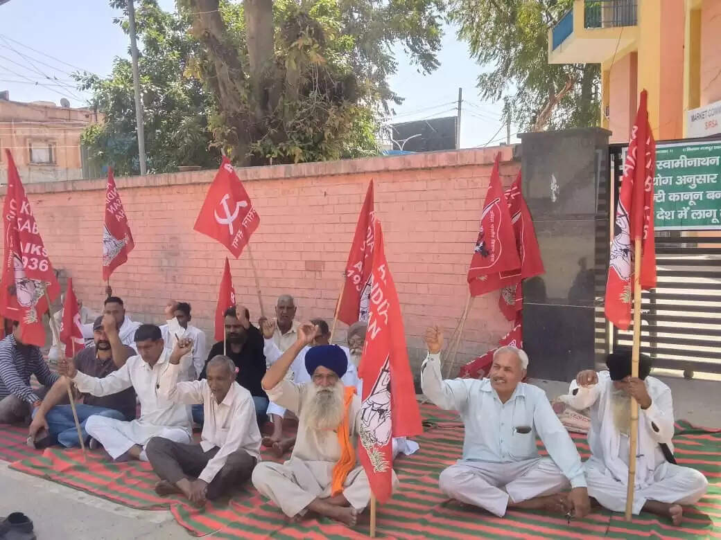 सिरसा: किसानों ने मार्केट कमेटियों का किया घेराव