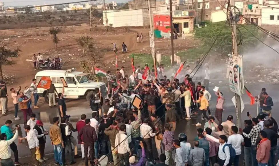 आगरमालवाः भाजयुमो व कांग्रेस कार्यकर्ताओं में हुई भिडंत