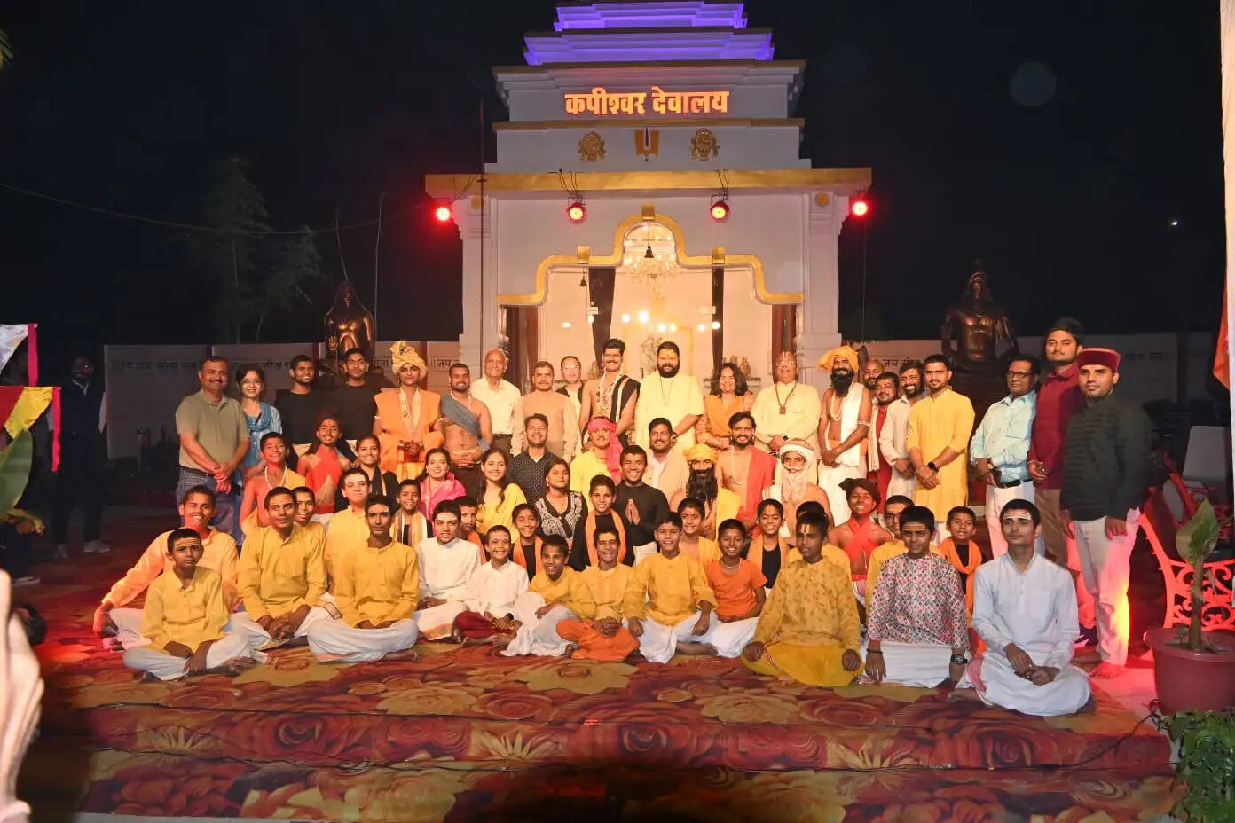 संस्कृत मंचन से सजी सांस्कृतिक शाम: ‘दूतवाक्यं’ ने मोहा दर्शकों का मन