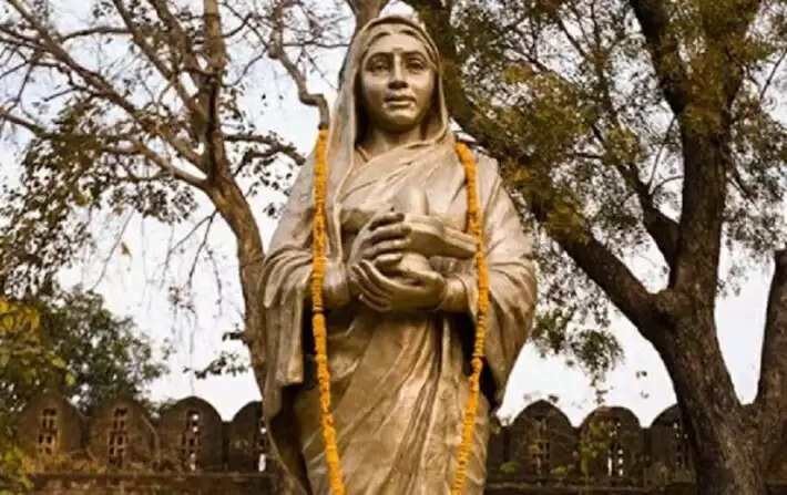 इतिहास के पन्नों में 31 मईः आइए लोकमाता अहिल्या बाई होल्कर को करें नमन