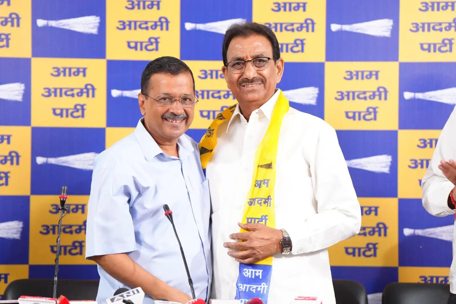 भाजपा नेता ब्रह्म सिंह तंवर आम आदमी पार्टी में हुए शामिल&nbsp;