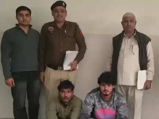 पलवल में अवैध हथियार के साथ दो युवक पकड़े