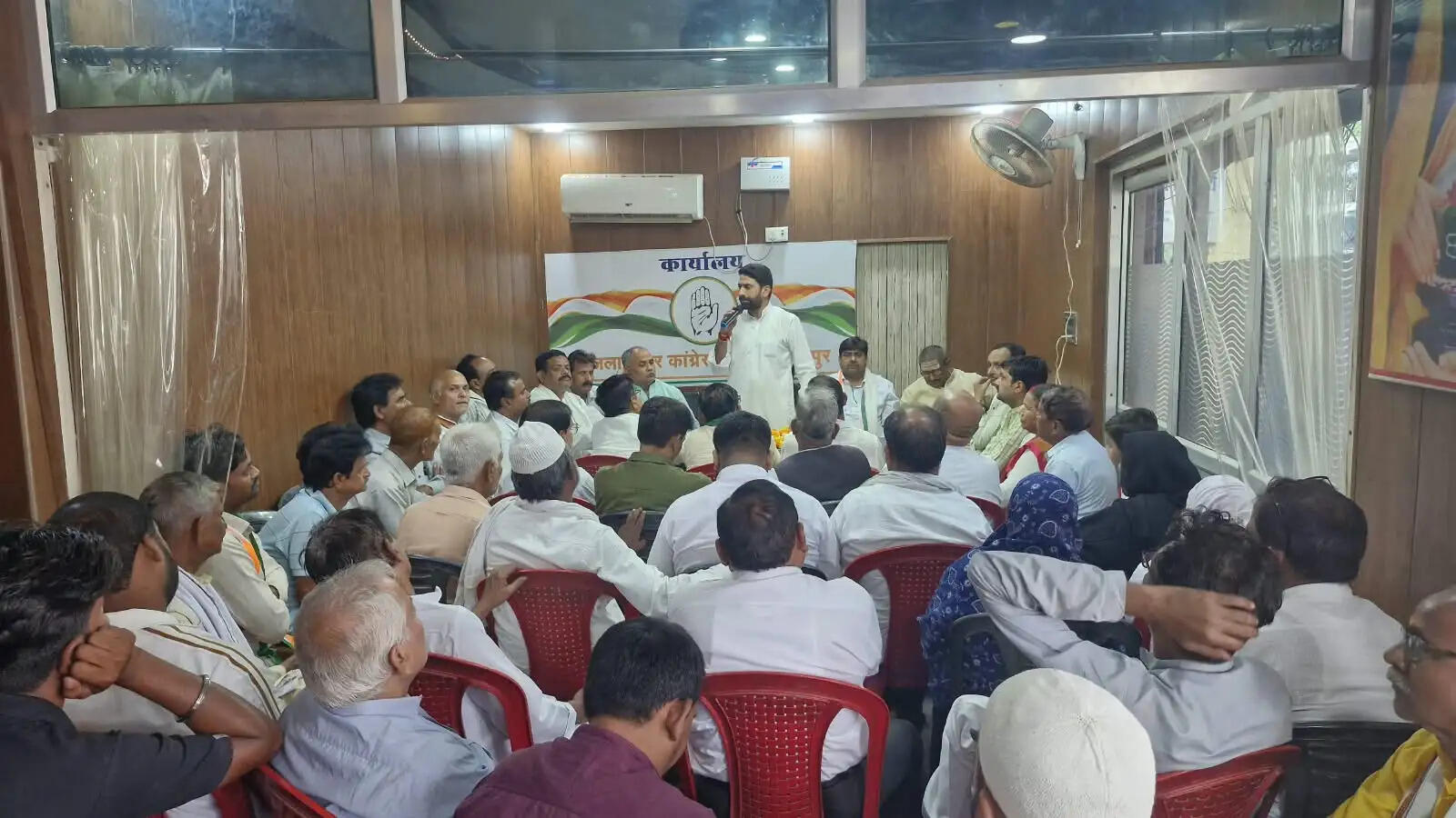 कांग्रेस के राष्ट्रीय पर्यवेक्षक का फतेहपुर आगमन, दिल्ली महारैली में शामिल होने का आह्वान