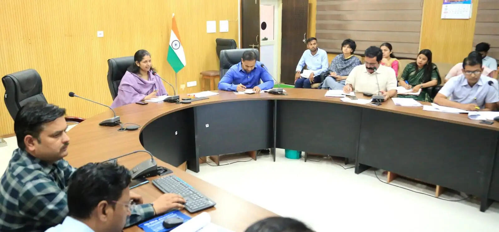 सागर: जनगणना कार्य में लापरवाही पर कलेक्टर ने 5 अधिकारियों को थमाया नोटिस