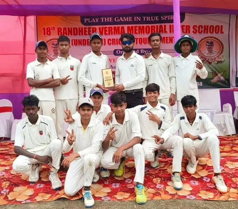 51 रन पर सिमटी सीएबी, 3.5 ओवर में लक्ष्य हासिल कर क्वार्टरफाइनल में पहुंची स्टार एकादश
