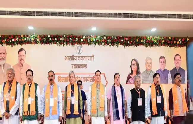 शुद्धिकरण यज्ञ पर धामी ने कांग्रेस पर साधा निशाना,बाेले- प्रमाण नहीं