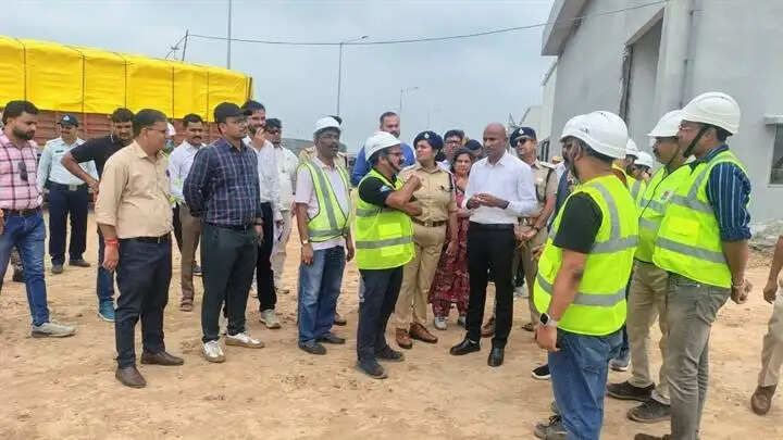 सीहोरः राष्ट्रीय खेल दिवस के अवसर पर प्रमुख सचिव ने किया जिले के खेल परिसरों का निरीक्षण