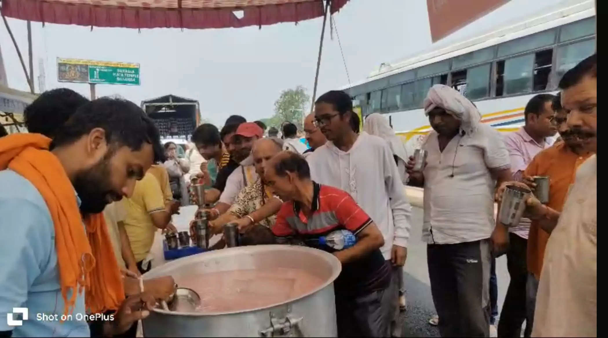 बाबा सिद्ध गोरिया लंगर कमेटी ने अमरनाथ यात्रियों के लिए लगाया लंगर