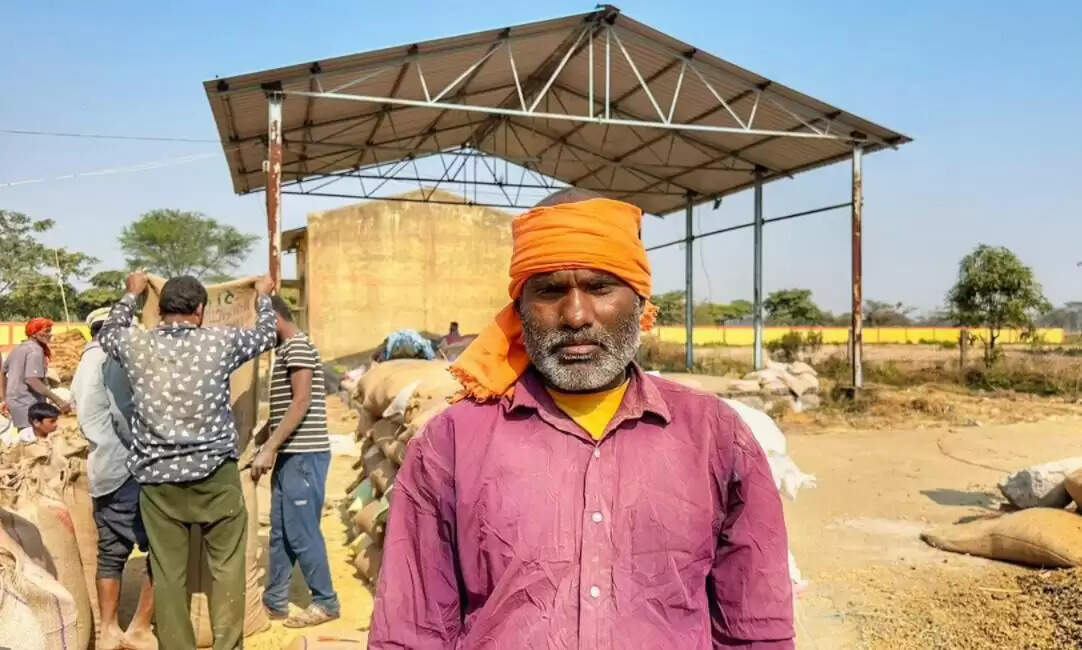 किसान देवीराम की मेहनत को मिला आत्मविश्वास, धान बेचना हुआ सरल और सुगम