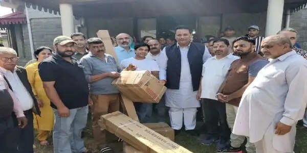 सुक्खू सरकार बैजनाथ विधानसभा क्षेत्र के विकास के लिए कर रही है हरसंभव प्रयास : अनुराग शर्मा