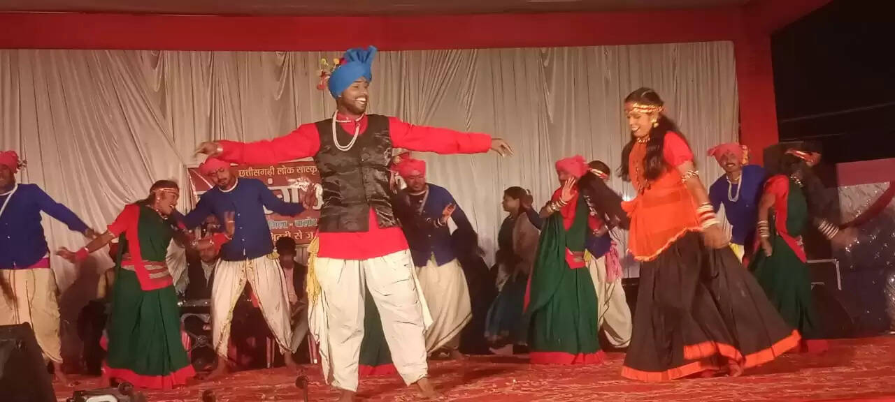 लोकरंग अर्जुन्दा के कलाकारों की मनमोहक प्रस्तुति ने मोहा मन