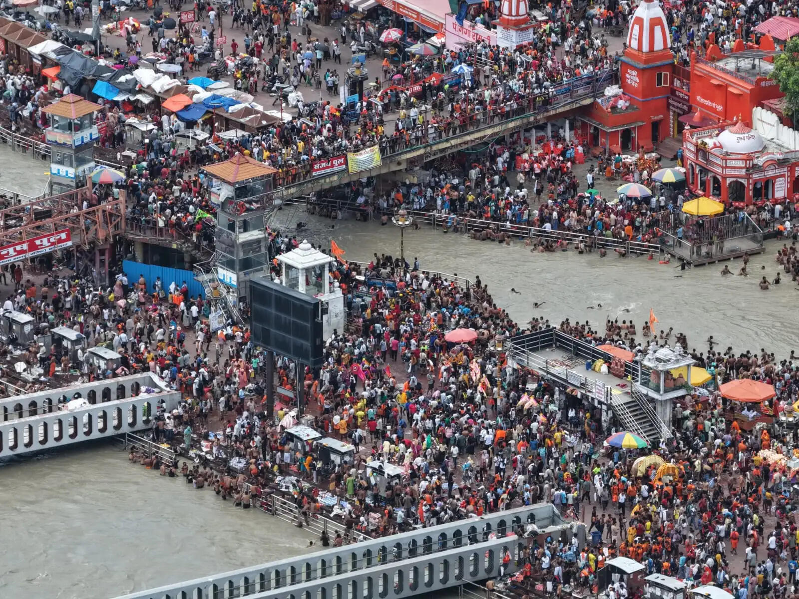 कांवड़ मेले में उमड़ा आस्था का सैलाब, 11वें दिन 60.70 लाख शिवभक्त कांवड़ लेकर रवाना