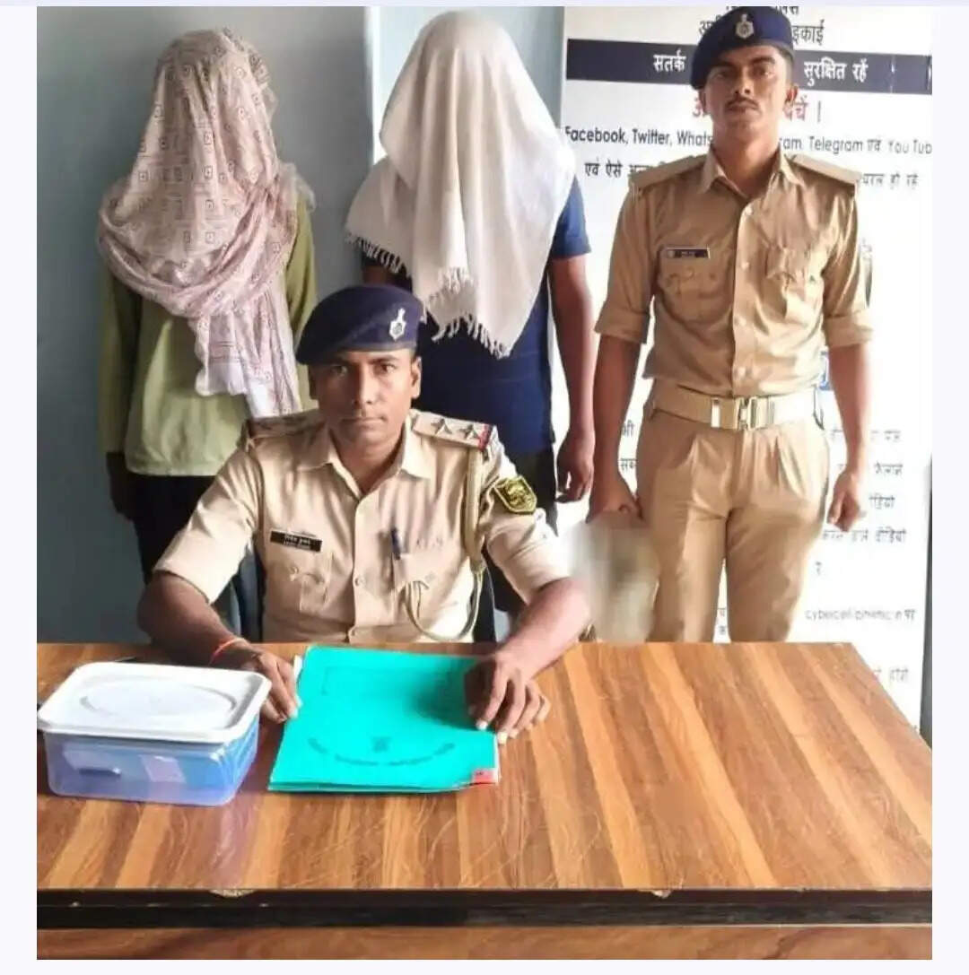 नालंदा जिले में कॉल फॉरवर्डिंग कर व्हाट्सऐप हैक कर परिचितों से पैसे मांगने वाले दो साइबर ठग गिरफ्तार