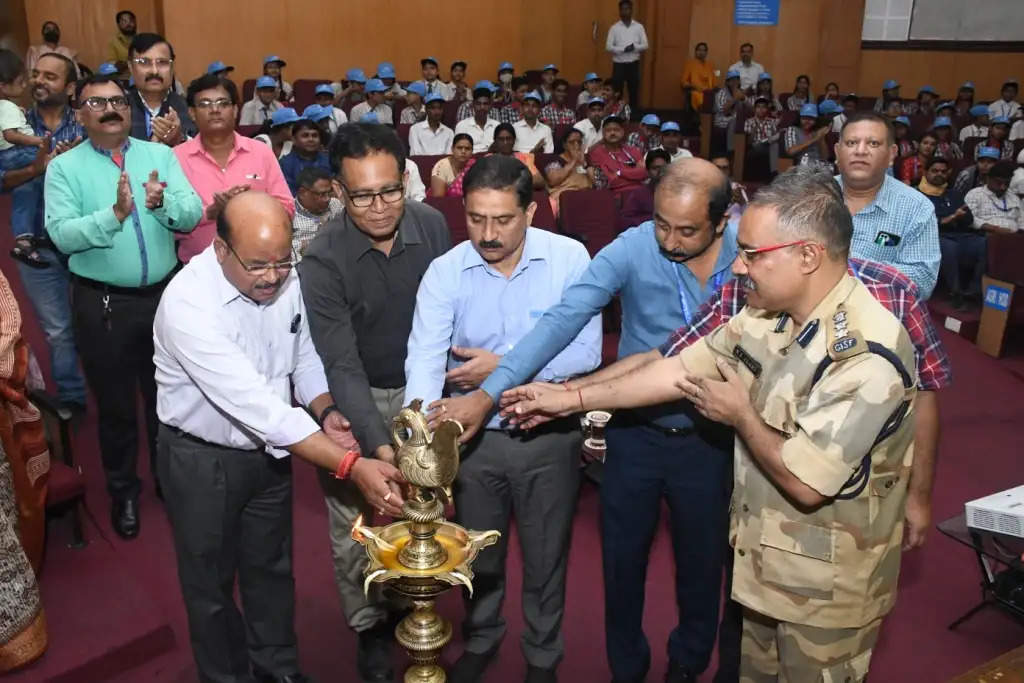 एनटीपीसी में सतर्कता जागरूकता सप्ताह को लेकर पुरस्कार वितरण एवं समापन समारोह आयोजित