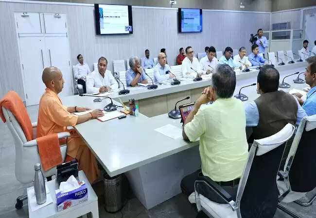 सभी 75 जिलों से 30 जून तक भेजे जाएं प्रस्ताव, गुणवत्तापूर्ण हो कार्य : मुख्यमंत्री योगी आदित्यनाथ