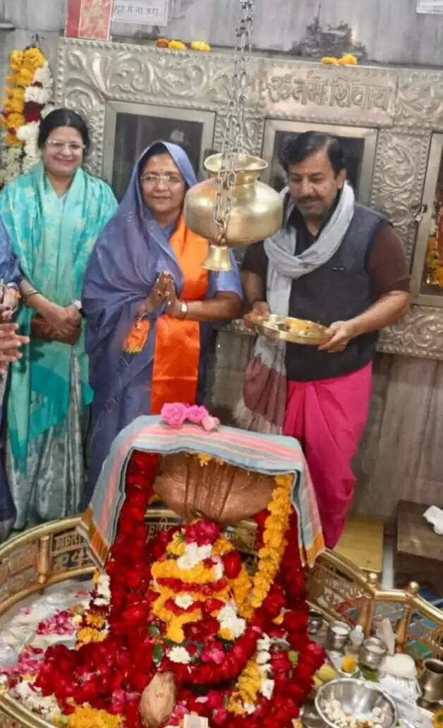 केंद्रीय मंत्री की उपस्थिति में श्री धारेश्वर महादेव मंदिर में सोमनाथ स्वाभिमान पर्व मनाया गया