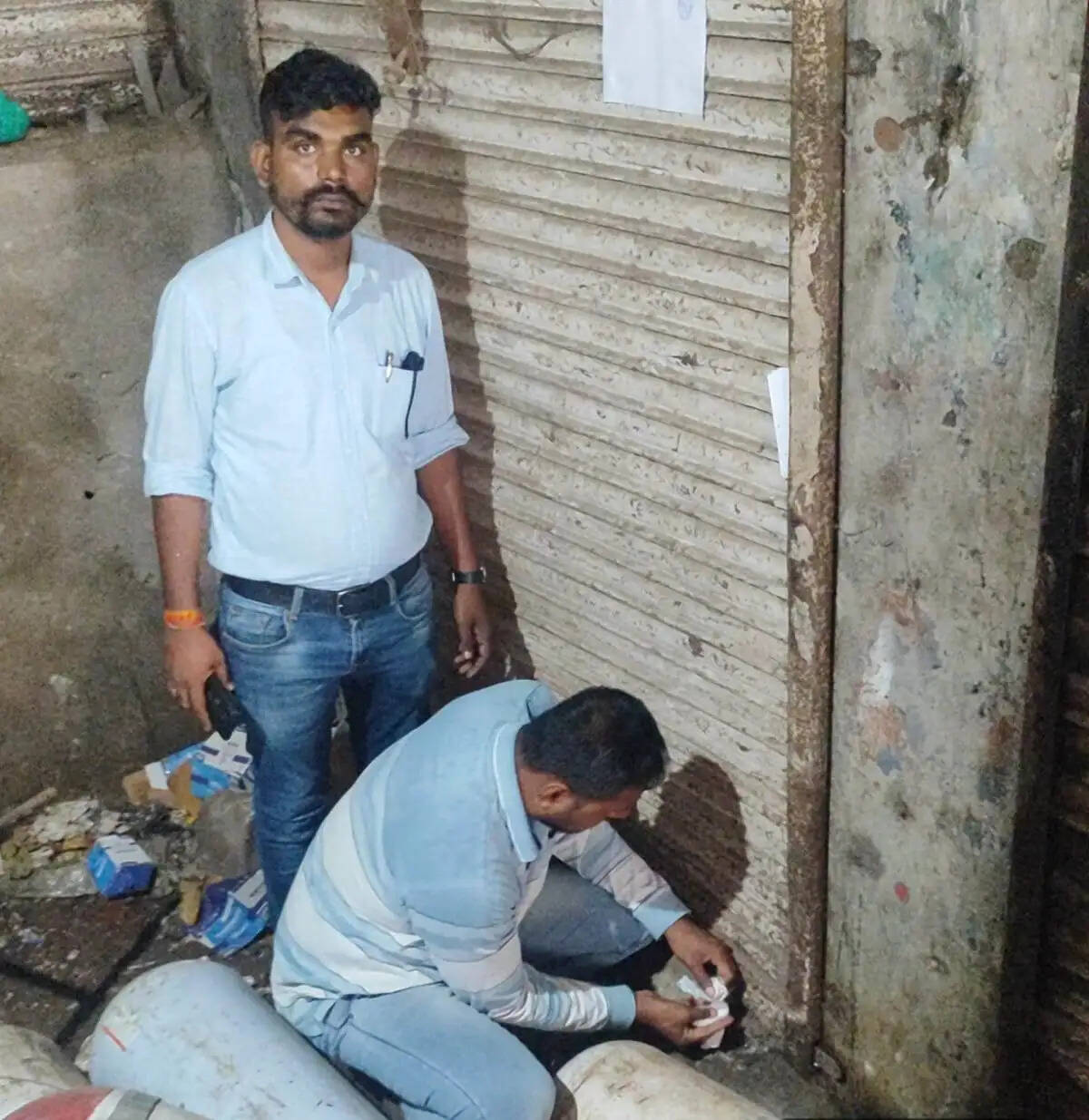 लीज नवीनीकरण और किराया जमा नहीं कराने पर निगम सख्त, 18 दुकानों-परिसरों में तालाबंदी