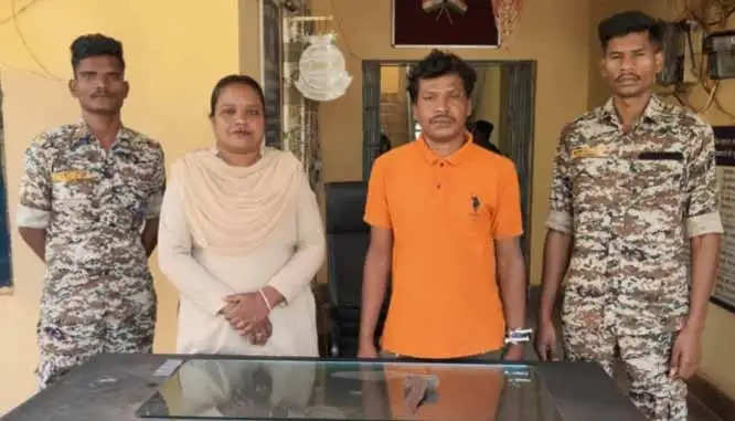 जगदलपुर : कुल्हाड़ी व चाकू लेकर लोगों को डरा धमका रहे दो आरोपित गिरफ्तार