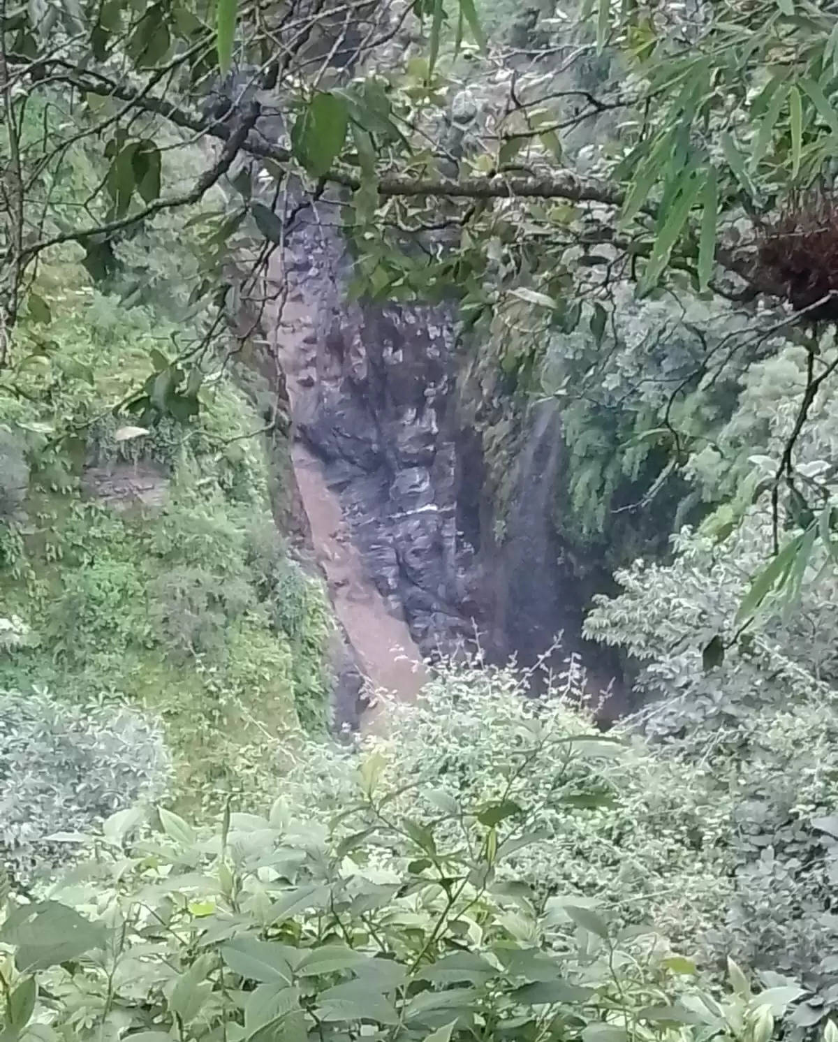 उत्तराखंड में बिगड़ती जा रही सड़कों की सेहत, कई मार्गों की स्थिति खतरे से खाली नहीं