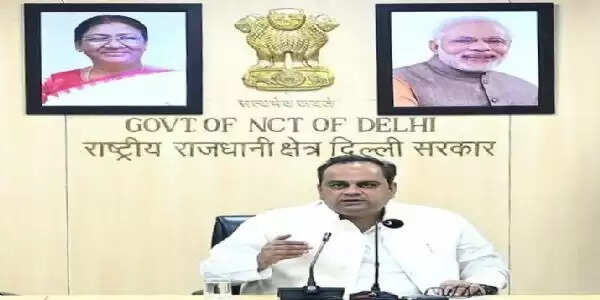 प्रदूषण को कम करने के लिए जल्द ईवी नीति लाएगी सरकार : पंकज सिंह