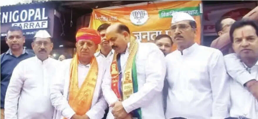 भगवान महावीर के सत्य अहिंसा के मार्ग पर चलने में ही समाज का कल्याण— भागीरथ चौधरी