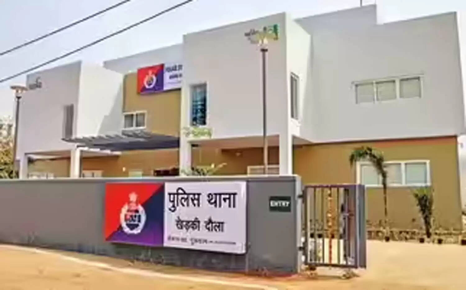 गुरुग्राम:तेजधार हथियार हत्या कर शव नाले में फेंका