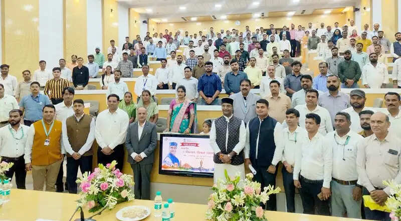 ग्रामीण भारत के डिजिटल परिवर्तन का मजबूत आधार बन चुका है सीएससी : मंत्री सारंग