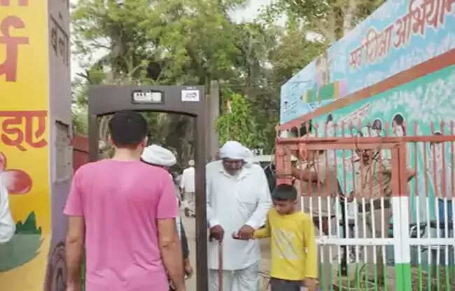 सोनीपत पंचायत उपचुनाव: सुरक्षा घेराबंदी में लोकतंत्र का पर्व