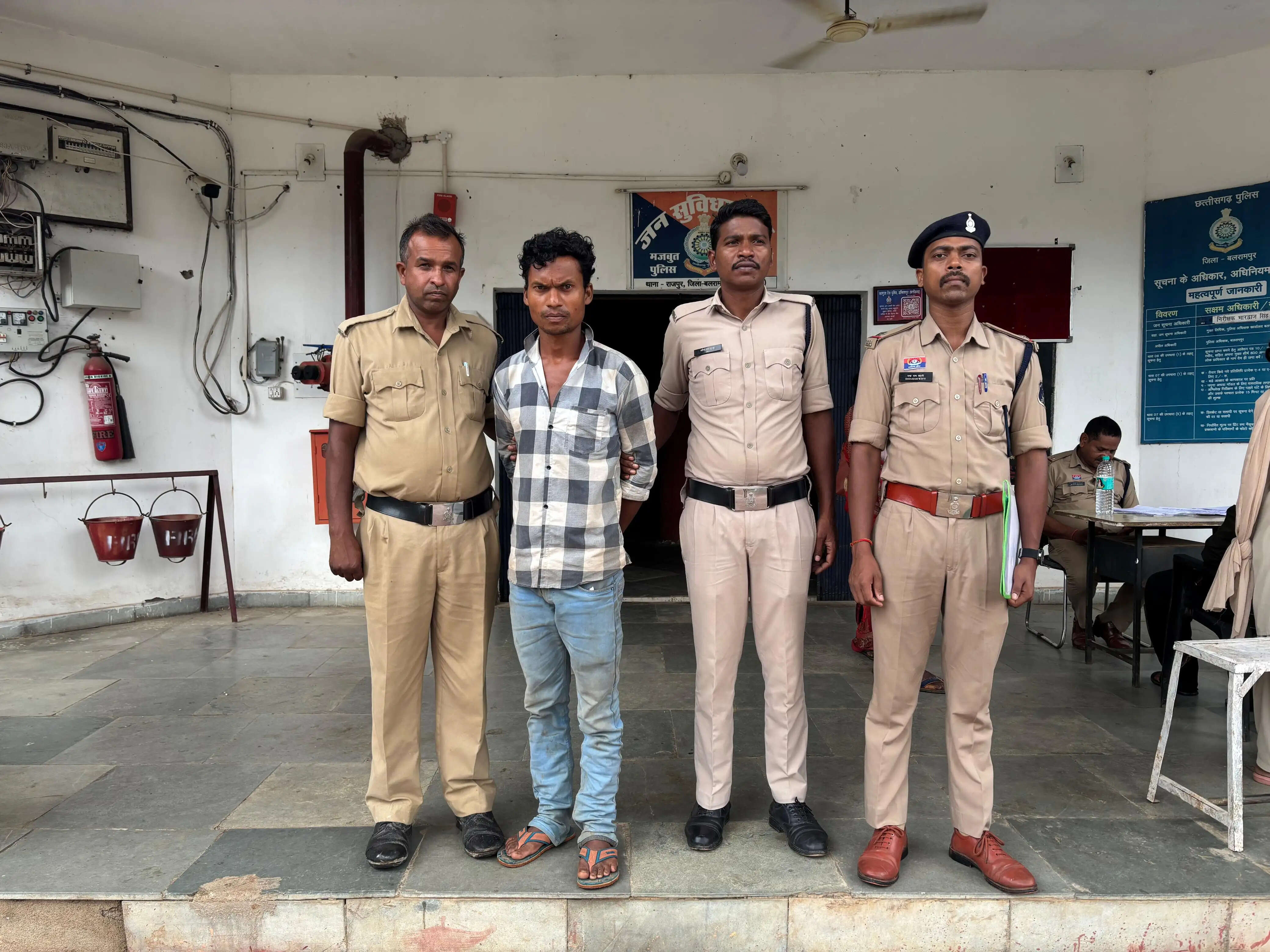 चाचा-चाची से मारपीट कर जान से मारने की धमकी देने वाला आरोपित&nbsp;गिरफ्तार