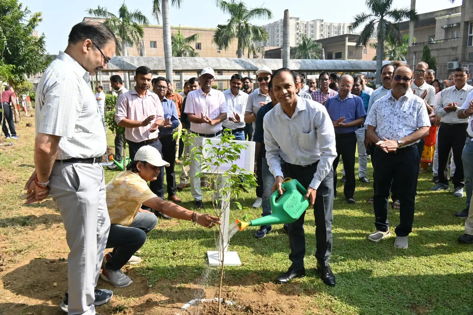स्वच्छता के साथ पर्यावरण संरक्षण को भी बढ़ावा दे रहा उत्तर मध्य रेलवे : राजकुमार वानखेड़े