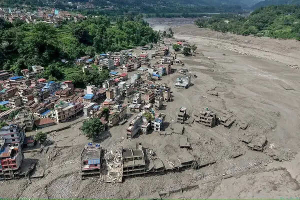 बाढ़ से हुआ नुकसान कई अरब डॉलर का हो सकता है&nbsp;:&nbsp;नेपाल के वित्तमंत्री