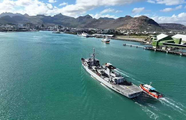 भारतीय युद्धपोत सतलुज ने मॉरीशस में हाइड्रोग्राफिक सर्वेक्षण पूरा किया