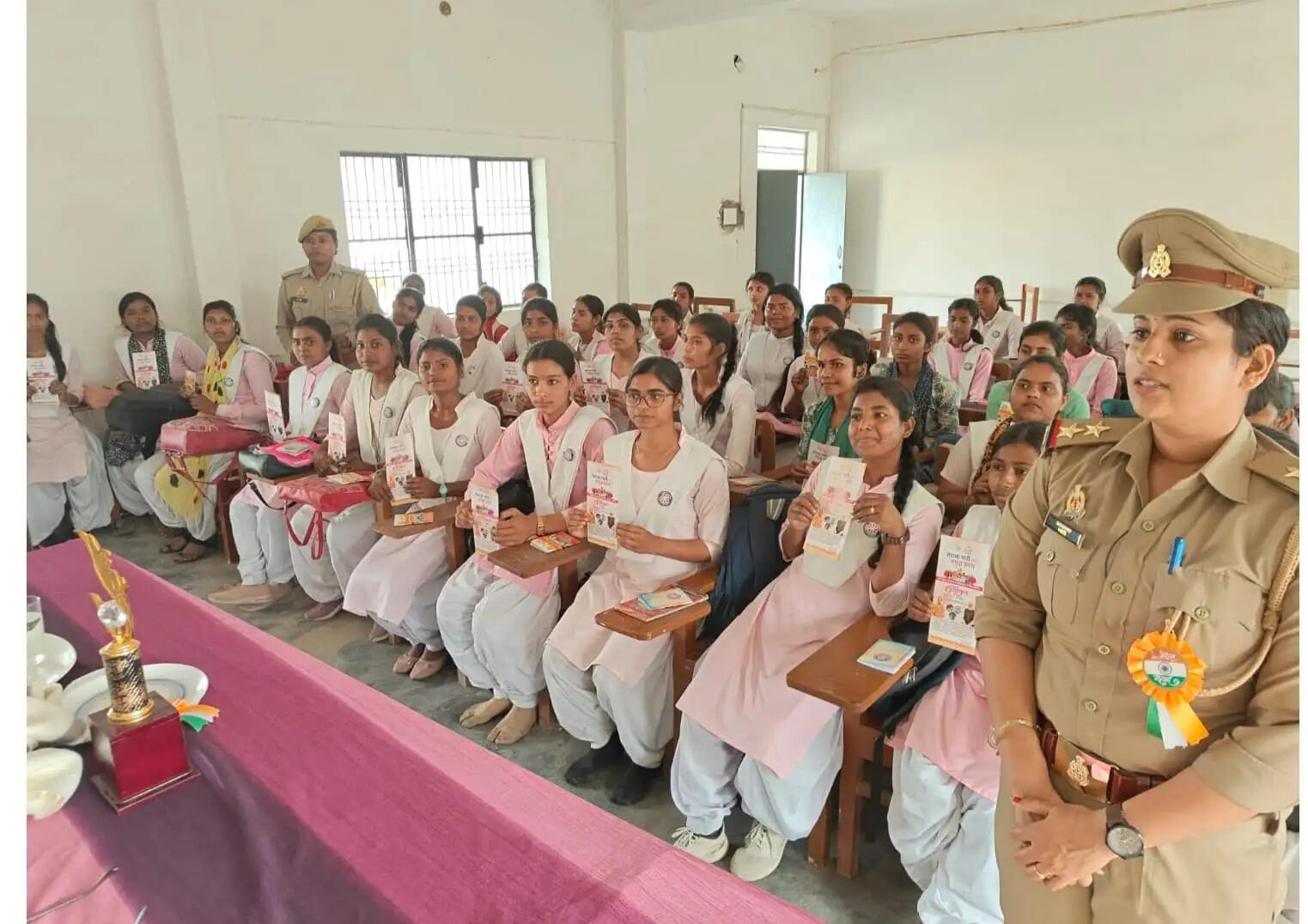 स्वावलंबी आबादी शक्तिशाली राष्ट्र का आधार