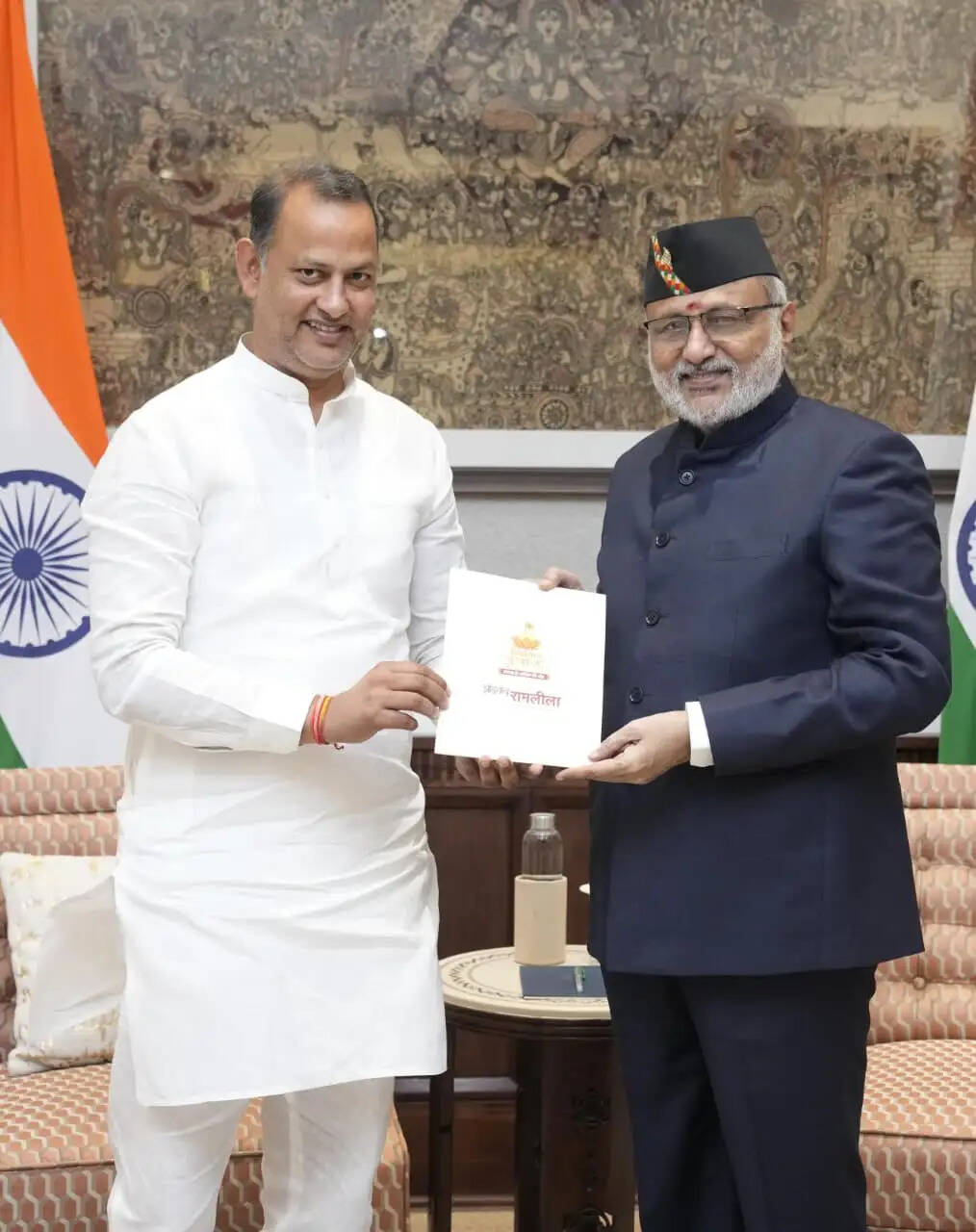 कैबिनेट मंत्री रविन्द्र इन्द्राज ने उपराष्ट्रपति को दिया ‘अद्वितीय रामलीला 2026’ का निमंत्रण