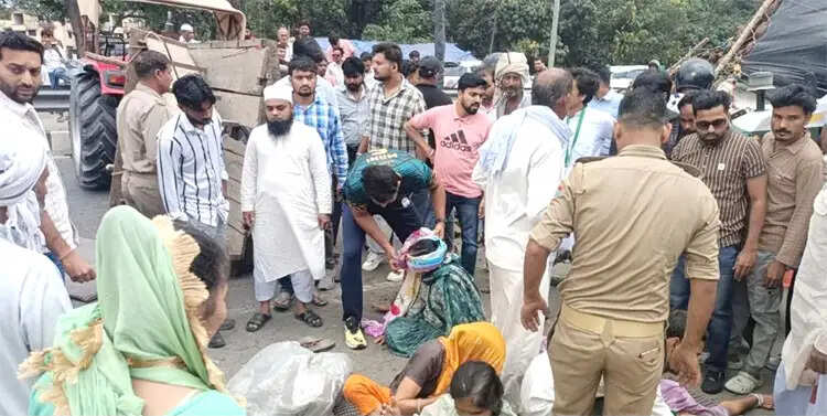 रोडवेज बस ने ट्रैक्टर-ट्रॉली को मारी टक्कर, कई महिलाएं घायल, चालक फरार