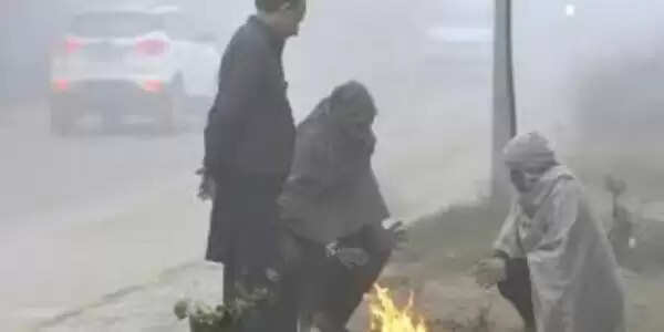 ठिठुरने लगा है छत्तीसगढ़&nbsp;का&nbsp;सरगुजा संभाग ,अंबिकापुर में न्यूनतम 8 डिग्री&nbsp;तापमान