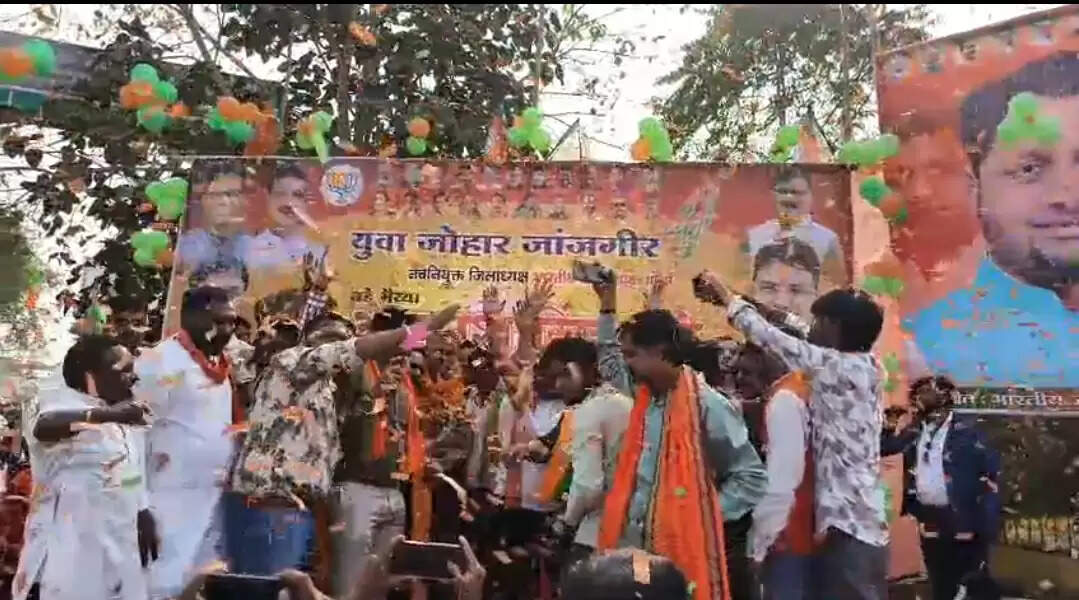 युवा मोर्चा के नवनियुक्त जिलाध्यक्ष आकाश सिंह का जांजगीर में हुआ भव्य स्वागत