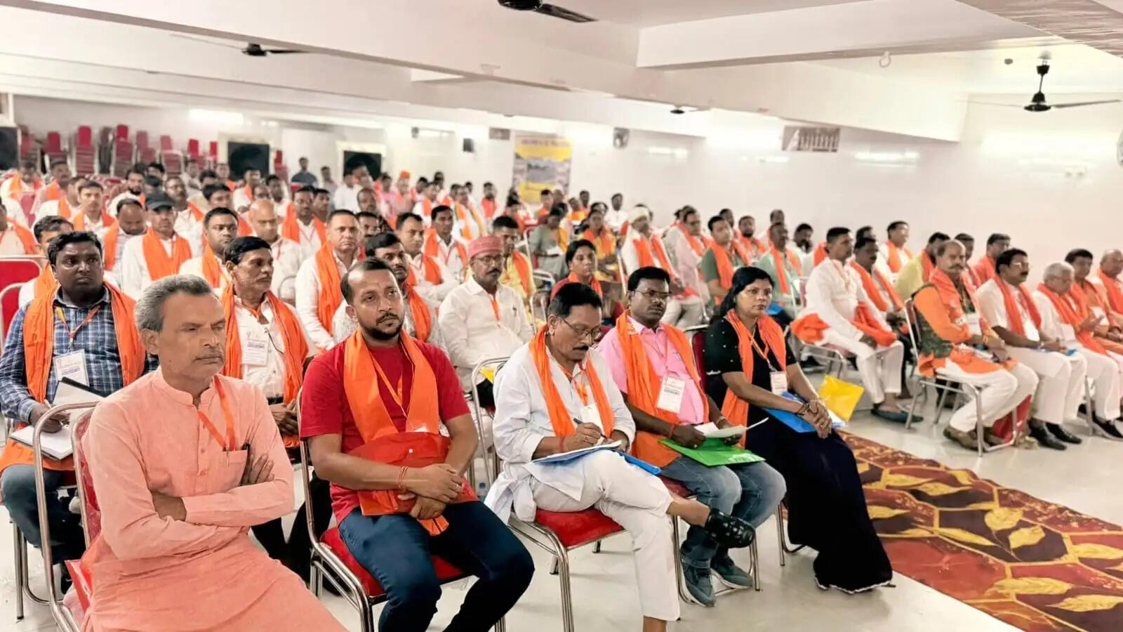 संगठन की नीतियों और सिद्धांतों को लाेगाें तक पहुंचाएं कार्यकर्ता : अर्जुन मुंडा