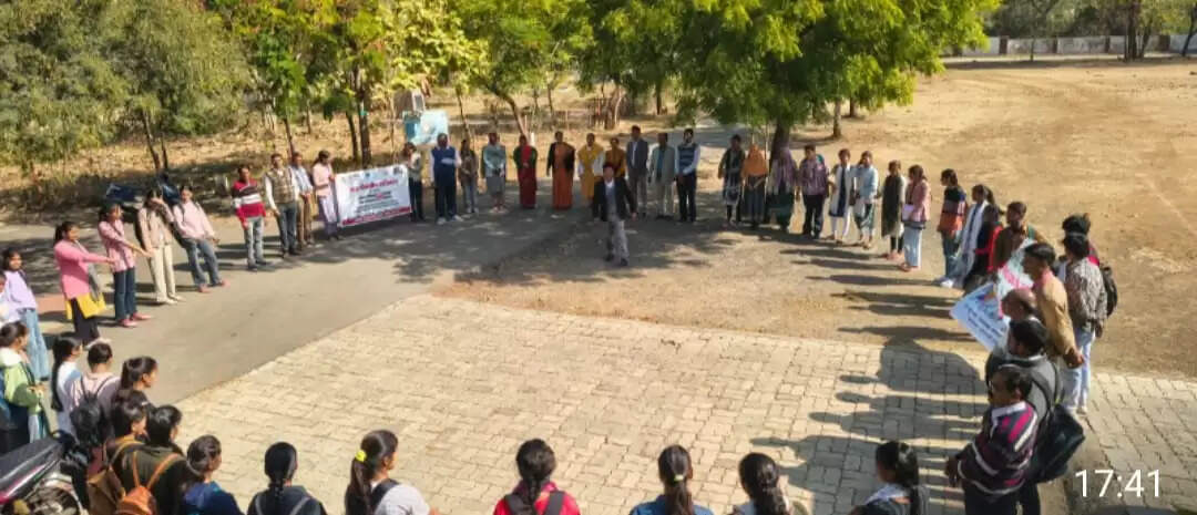 राजगढ़ःकाॅलेज में बाल विवाह मुक्त कार्यक्रम आयोजित, दिलाई शपथ